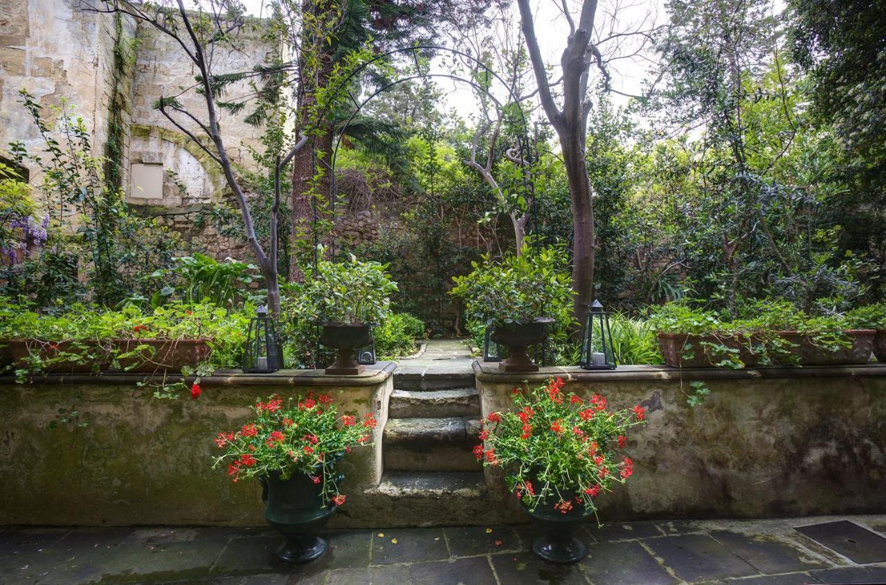 Palazzo Bernardini Suites Lecce Exterior foto