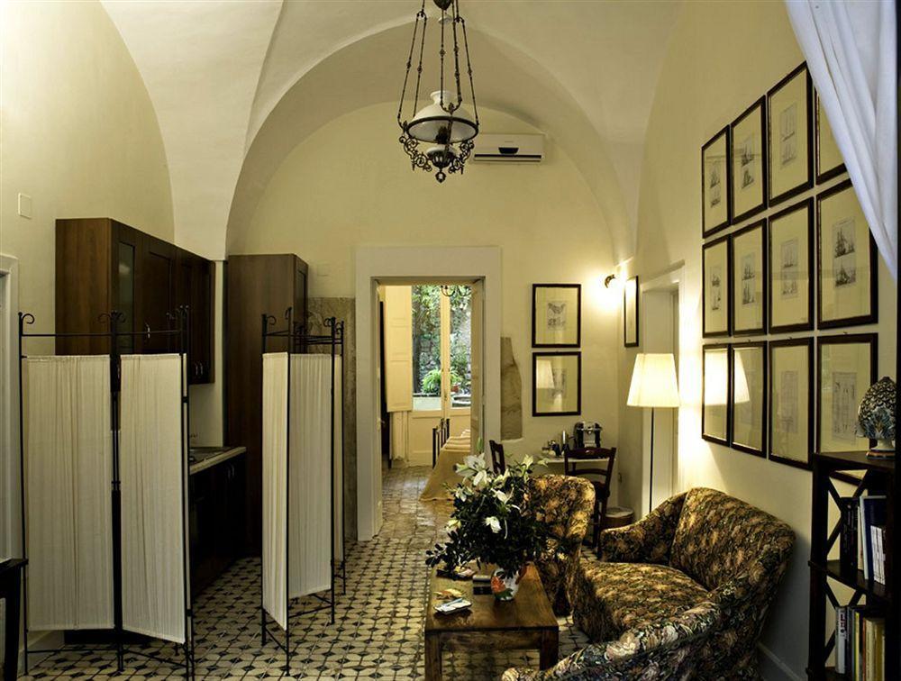 Palazzo Bernardini Suites Lecce Exterior foto