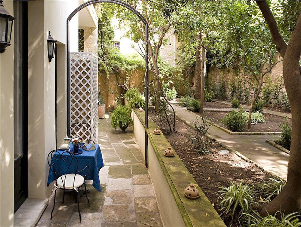 Palazzo Bernardini Suites Lecce Exterior foto