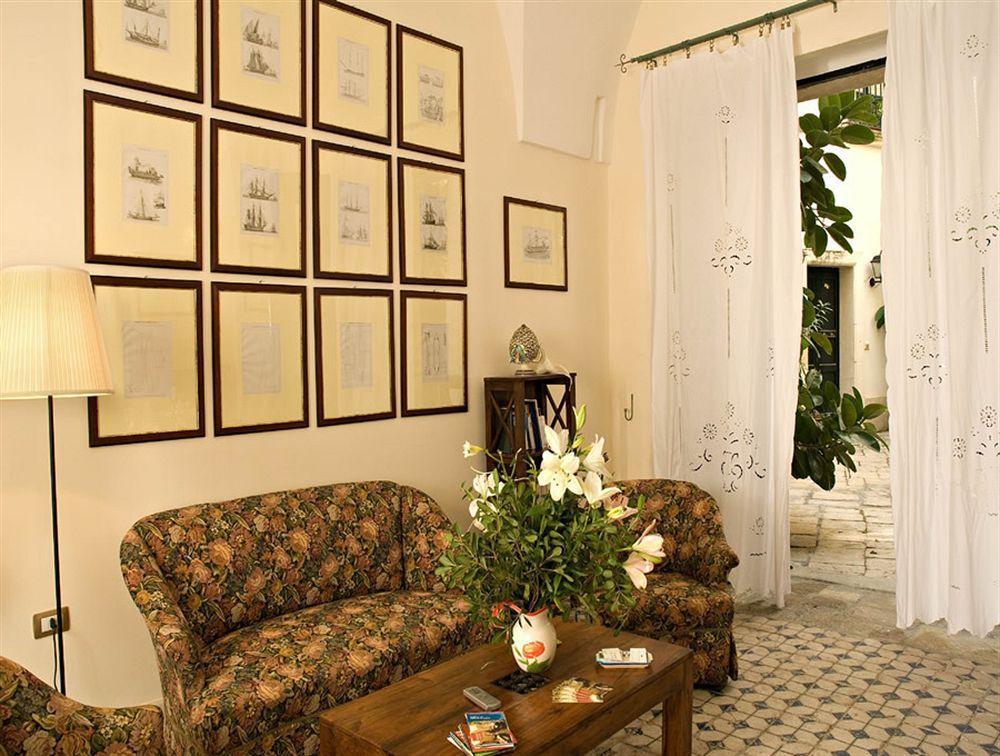 Palazzo Bernardini Suites Lecce Exterior foto