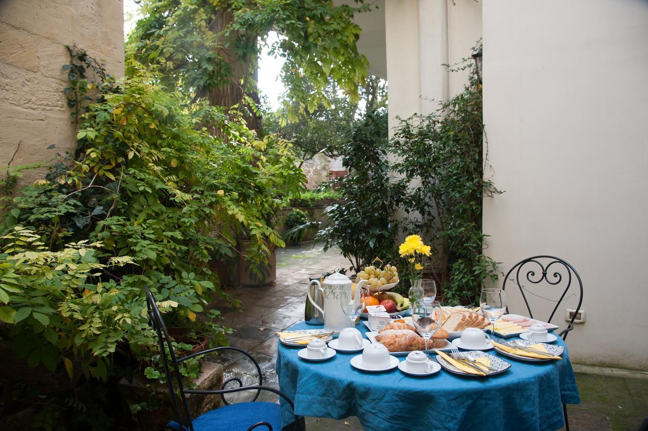 Palazzo Bernardini Suites Lecce Exterior foto