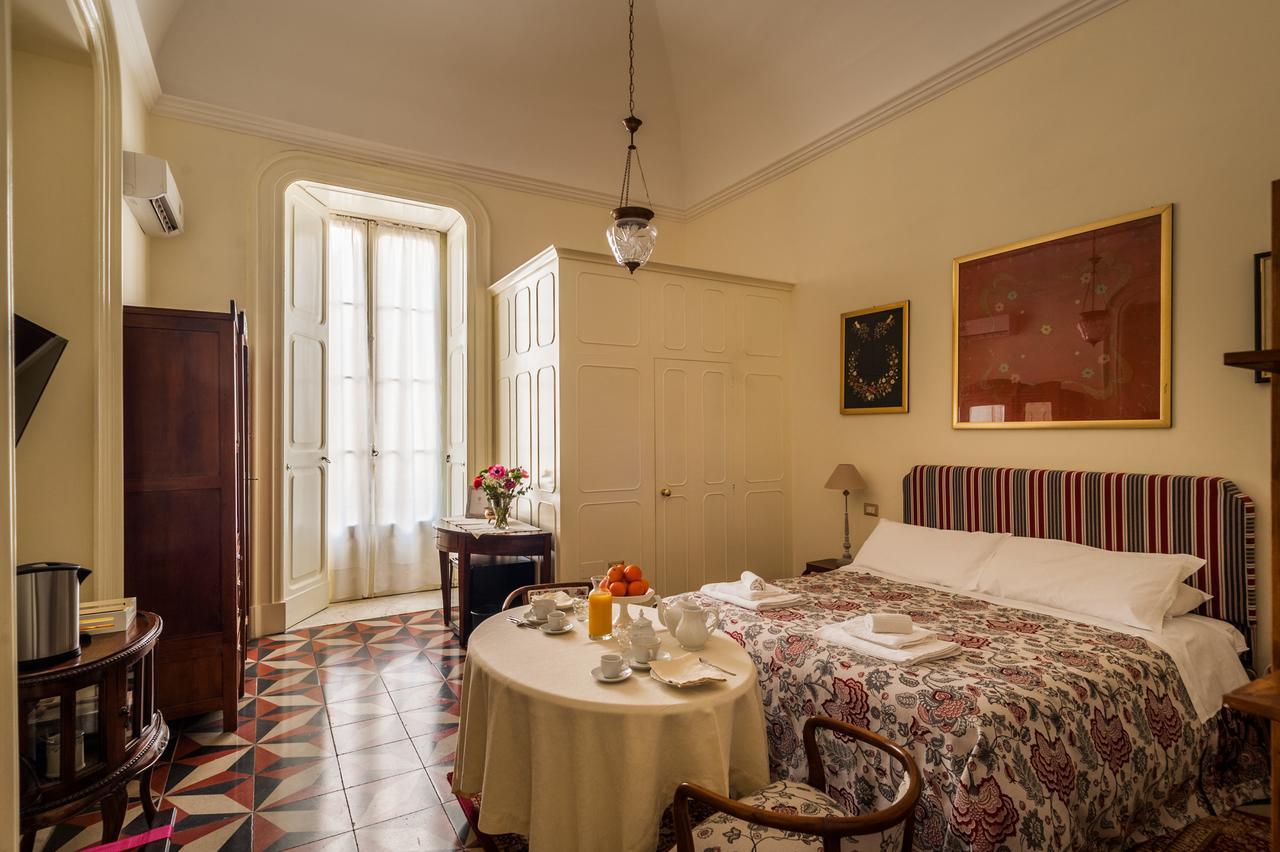 Palazzo Bernardini Suites Lecce Exterior foto