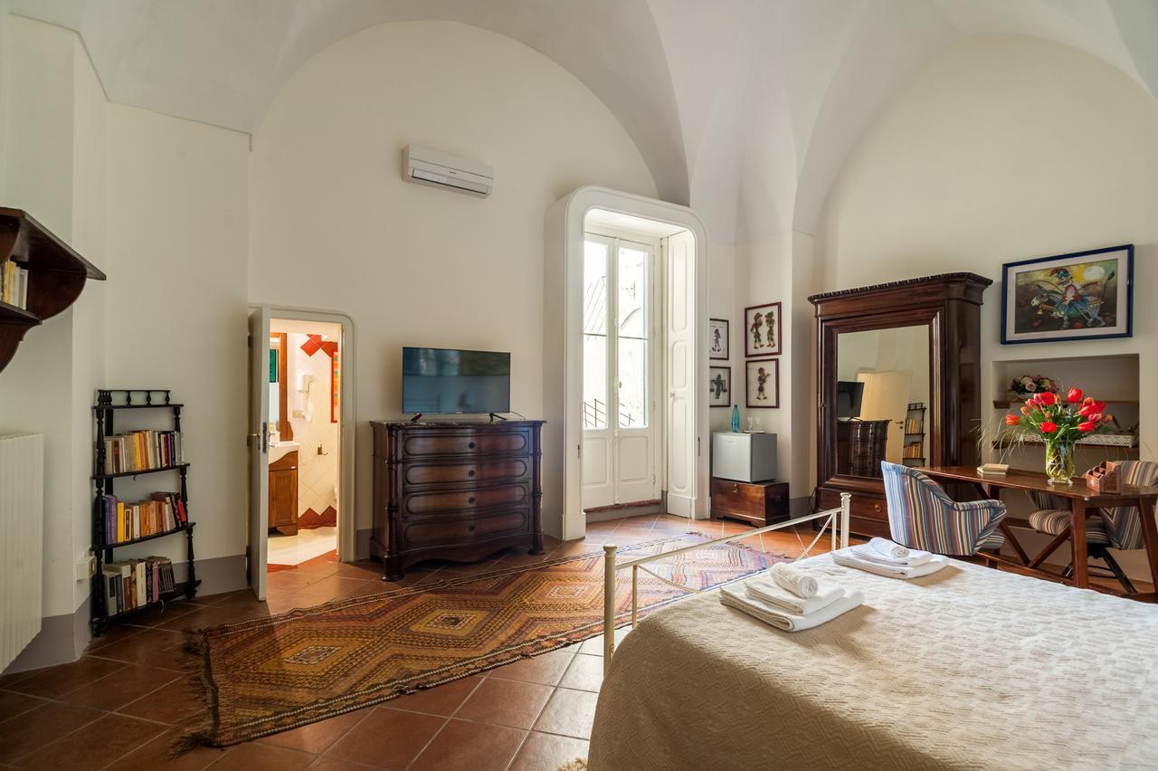 Palazzo Bernardini Suites Lecce Exterior foto